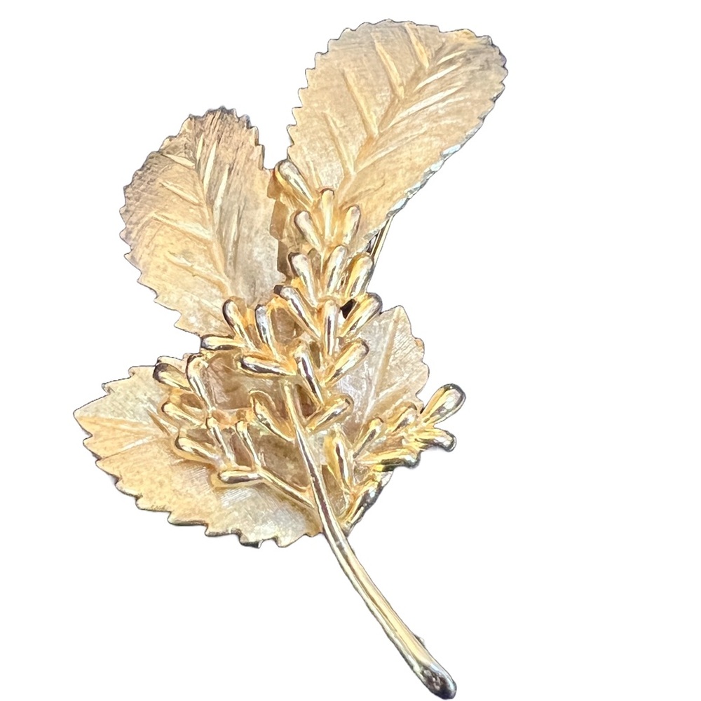 Vintage BSK 2 3/4" Gold Tone Leaf Brooch